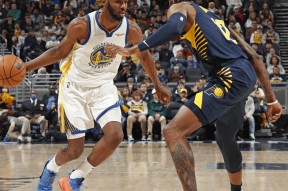 开云体育- 吴越鲸鲨队鏖战泰山黑豹队，冲浪超级杯击败，替补奇兵立功。禁区内连续解围