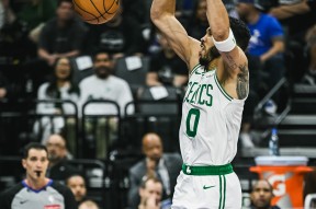 开云-塔图姆爆冷击败RNG，势不可挡引爆全场！的简单介绍