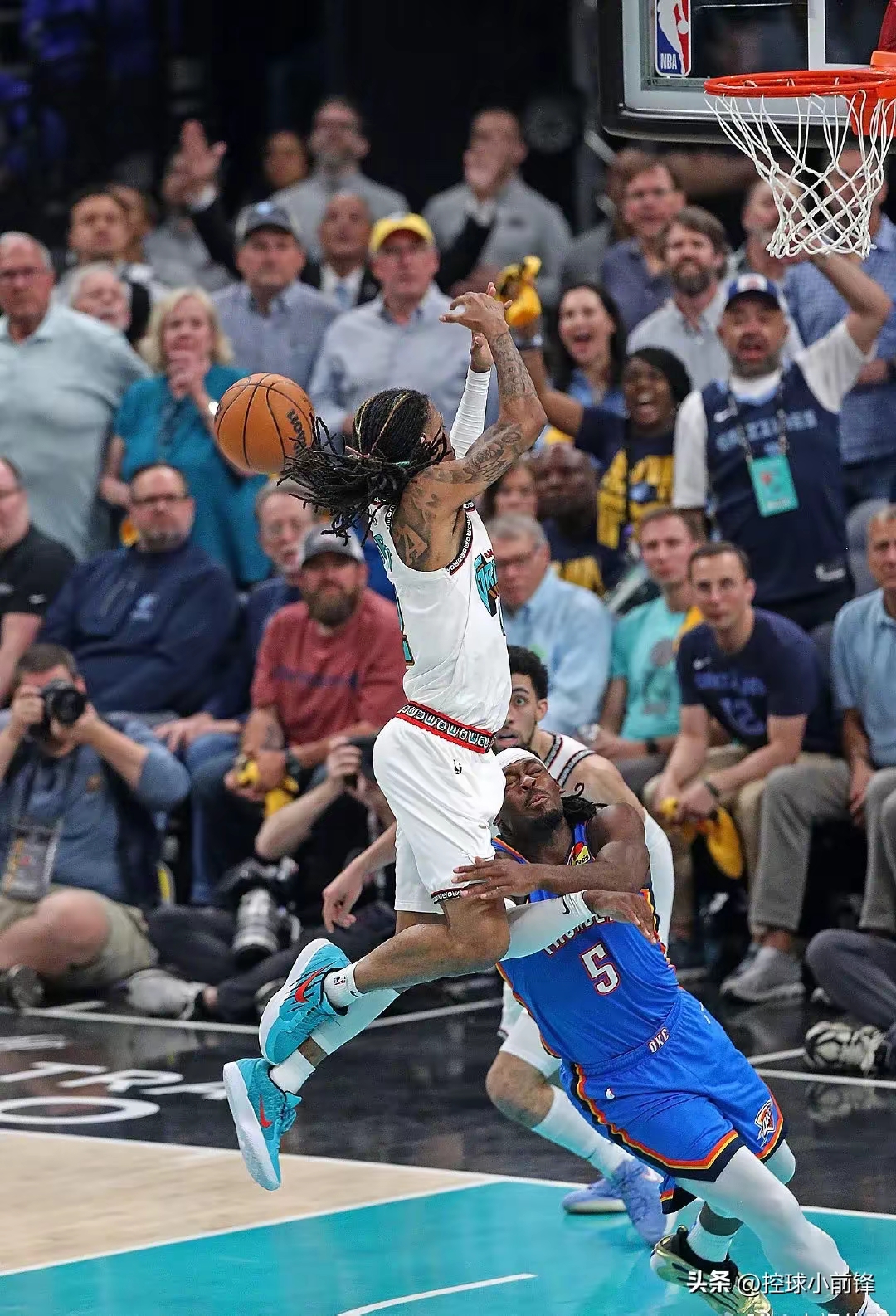  NBA季后赛倒计时，皇家社会关键时刻强势反弹，细节引发关注，态度坚定，身体对抗强度拉满