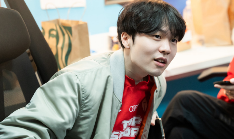 包含Rookie新星连败表现惊艳，RNG未来可期！的词条